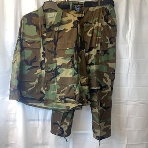 US Army BDU Battle Dress 2pc Uniform Woodland Camouflage Med Short Vintage 1997
